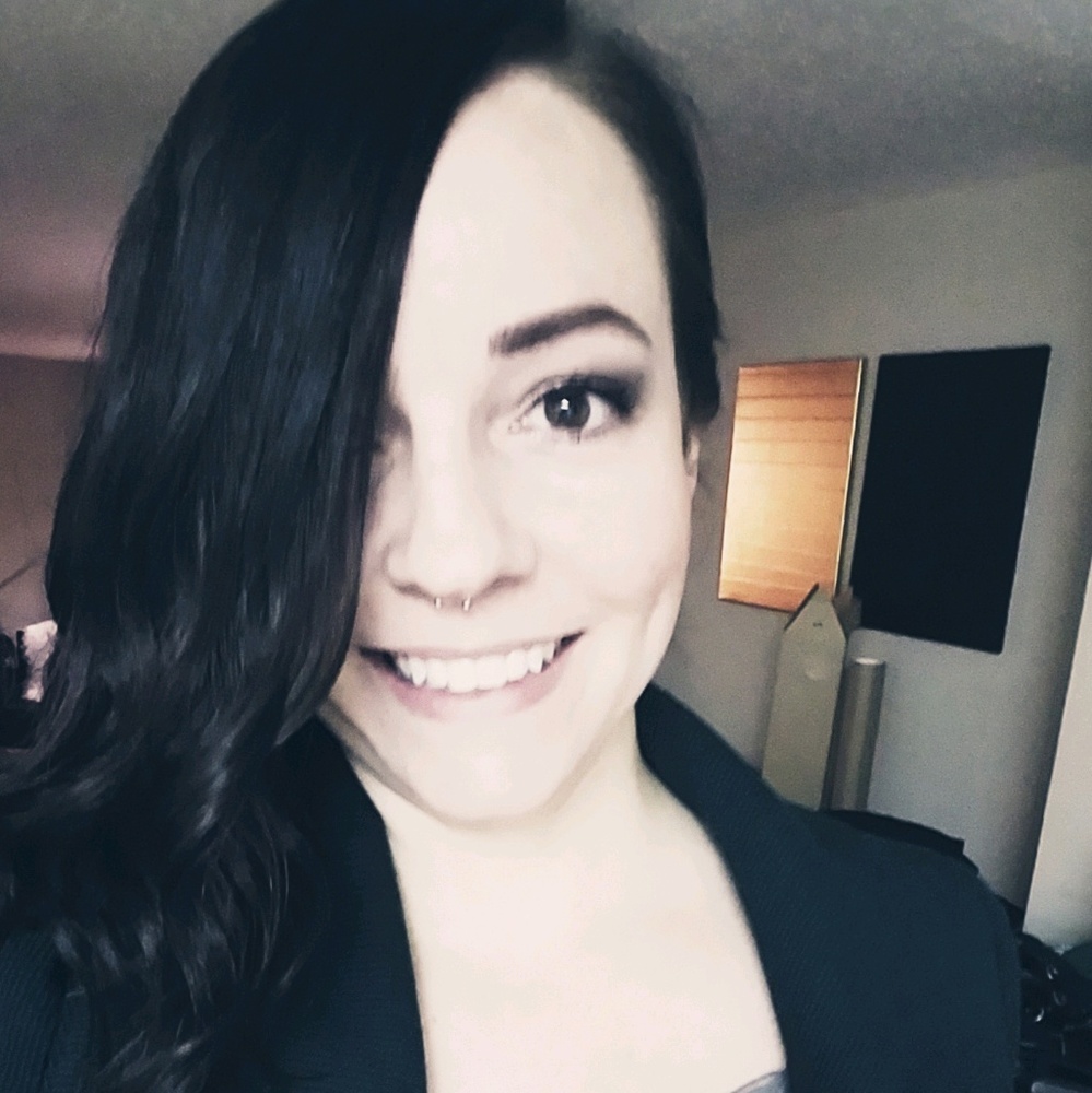 Meet your Posher, Ashley